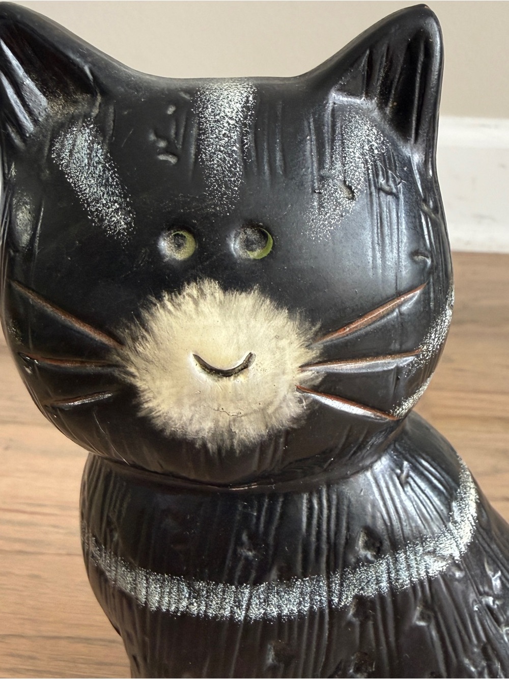 Vintage Painted Red Clay Hollow Cat Figurine - Picture 3 of 6